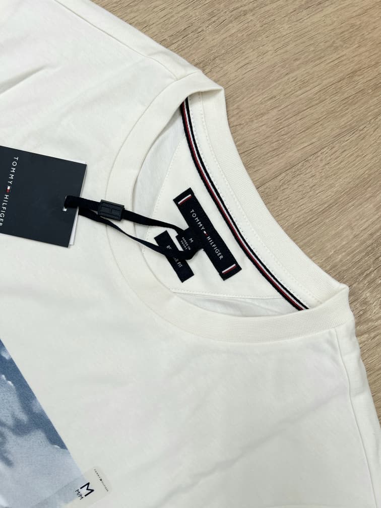 Tommy Hilfiger Sailing Boat T Shirt in Off White
