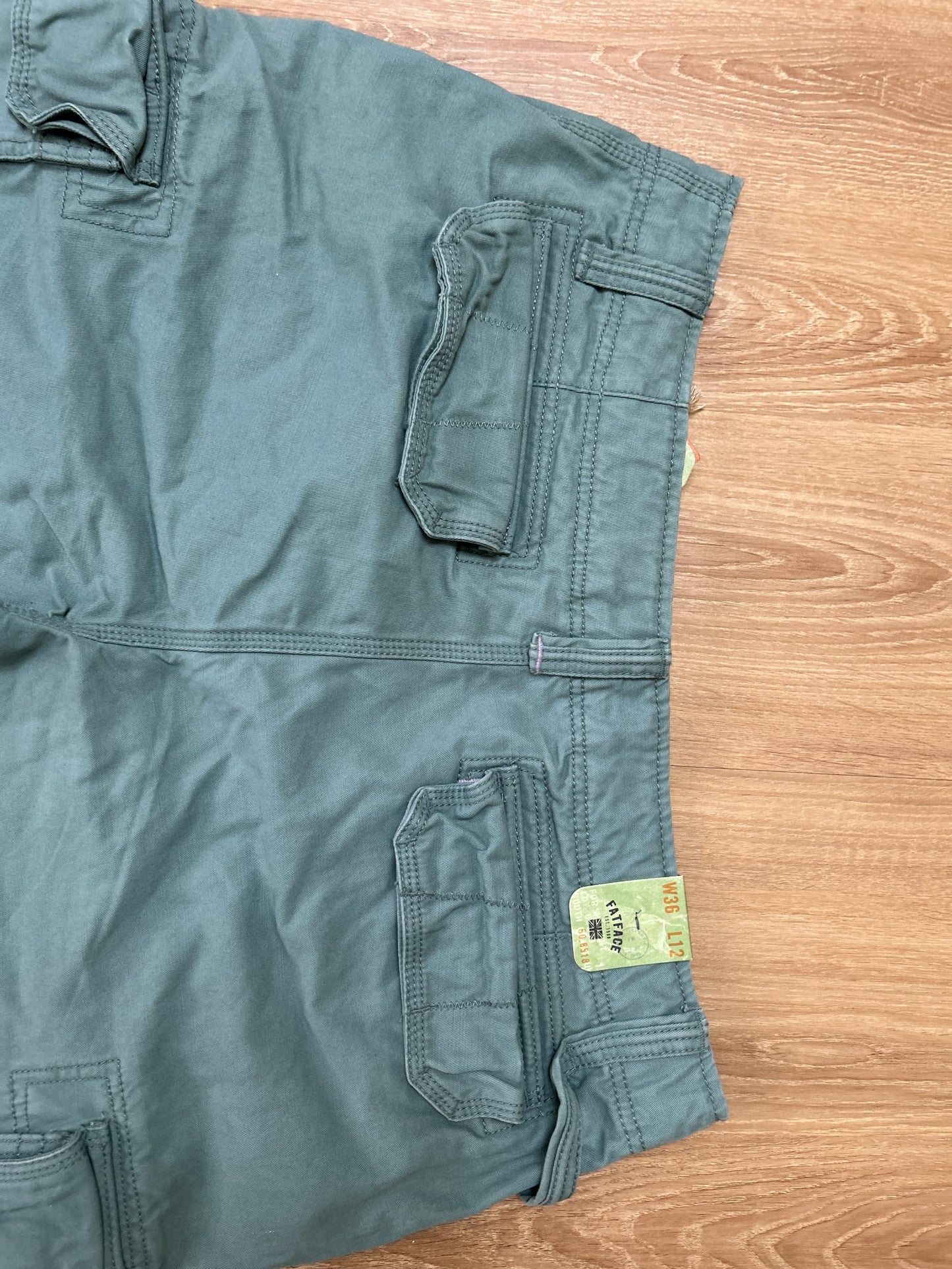 Fat Face Cargo Shorts in Green
