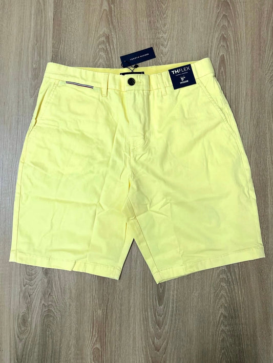 Tommy Hilfiger Shorts in Yellow