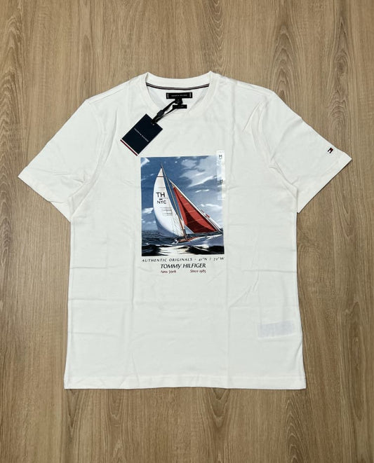 Tommy Hilfiger Sailing Boat T Shirt in Off White