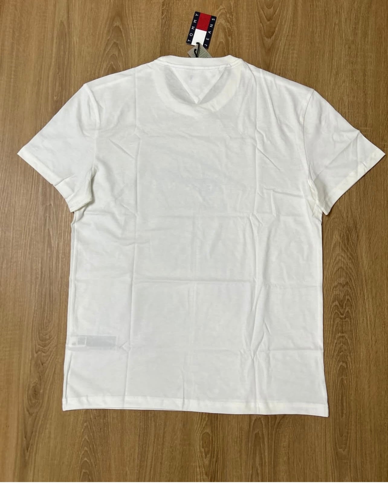 Tommy Hilfiger T Shirt in Off White