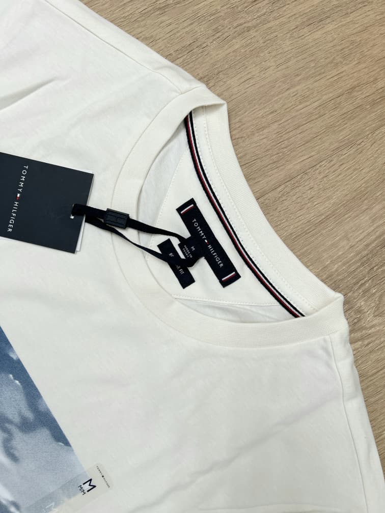 Tommy Hilfiger Sailing Boat T Shirt in Off White