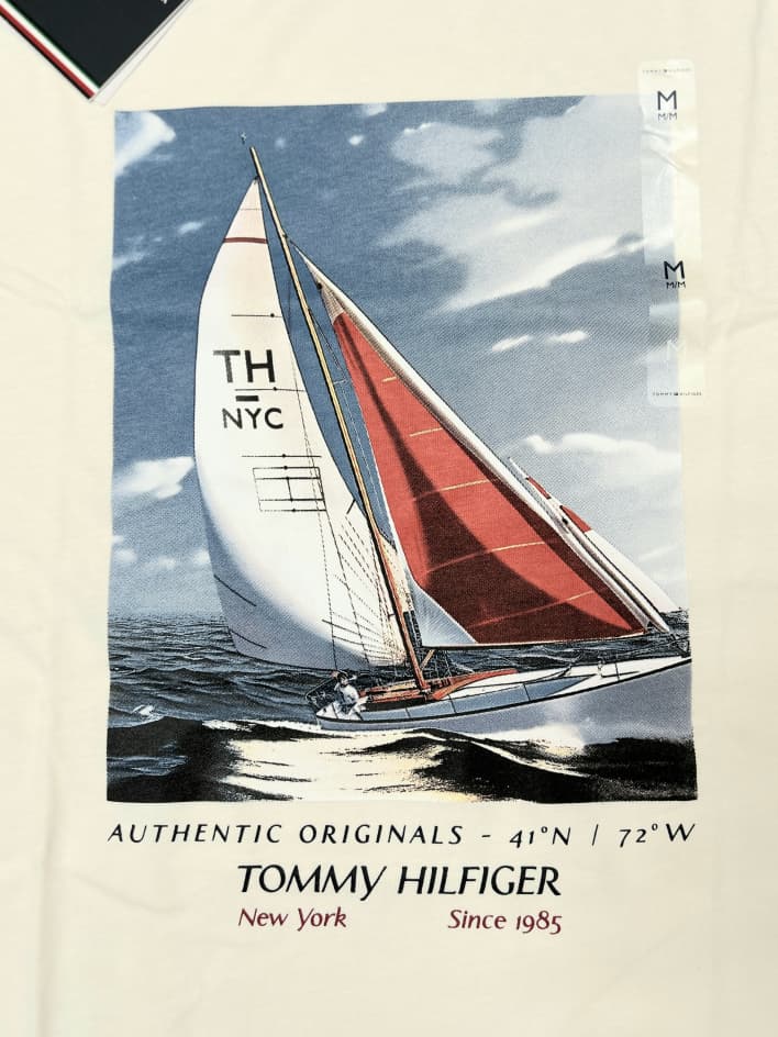 Tommy Hilfiger Sailing Boat T Shirt in Off White