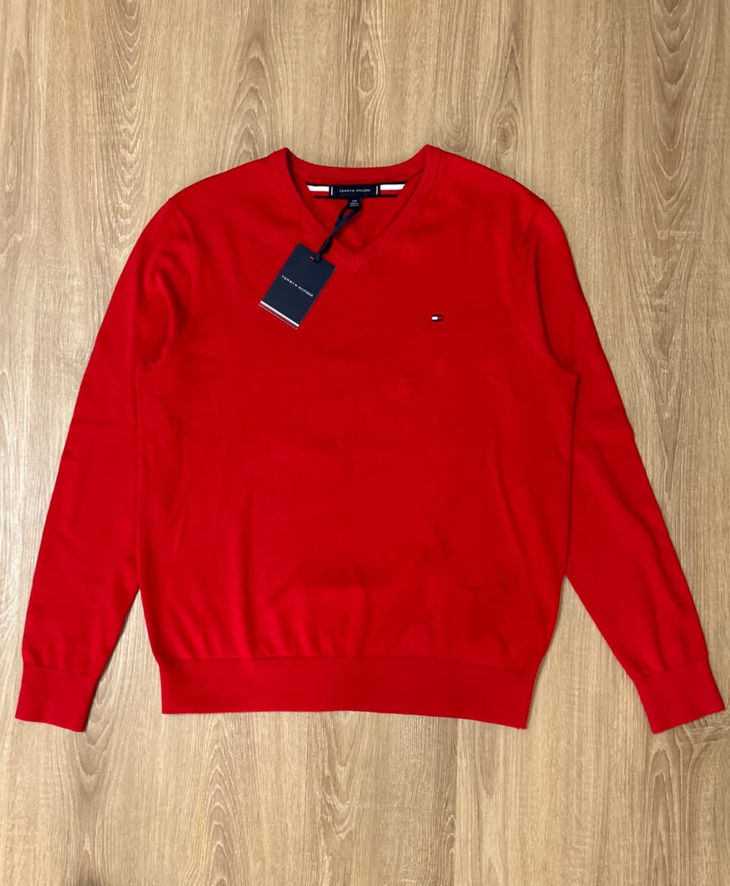 Tommy Hilfiger V neck Sweater in Red