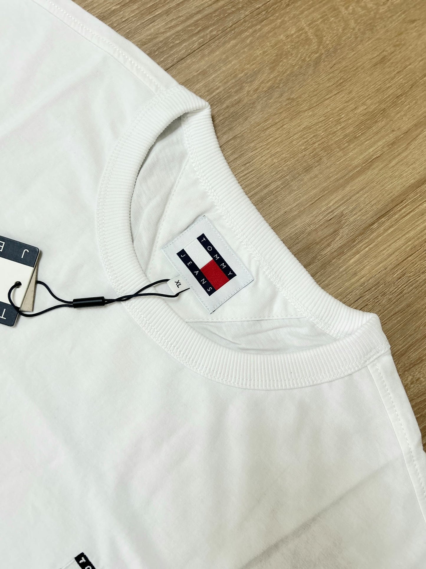 Tommy Hilfiger Regular Fit Cotton T Shirt in White