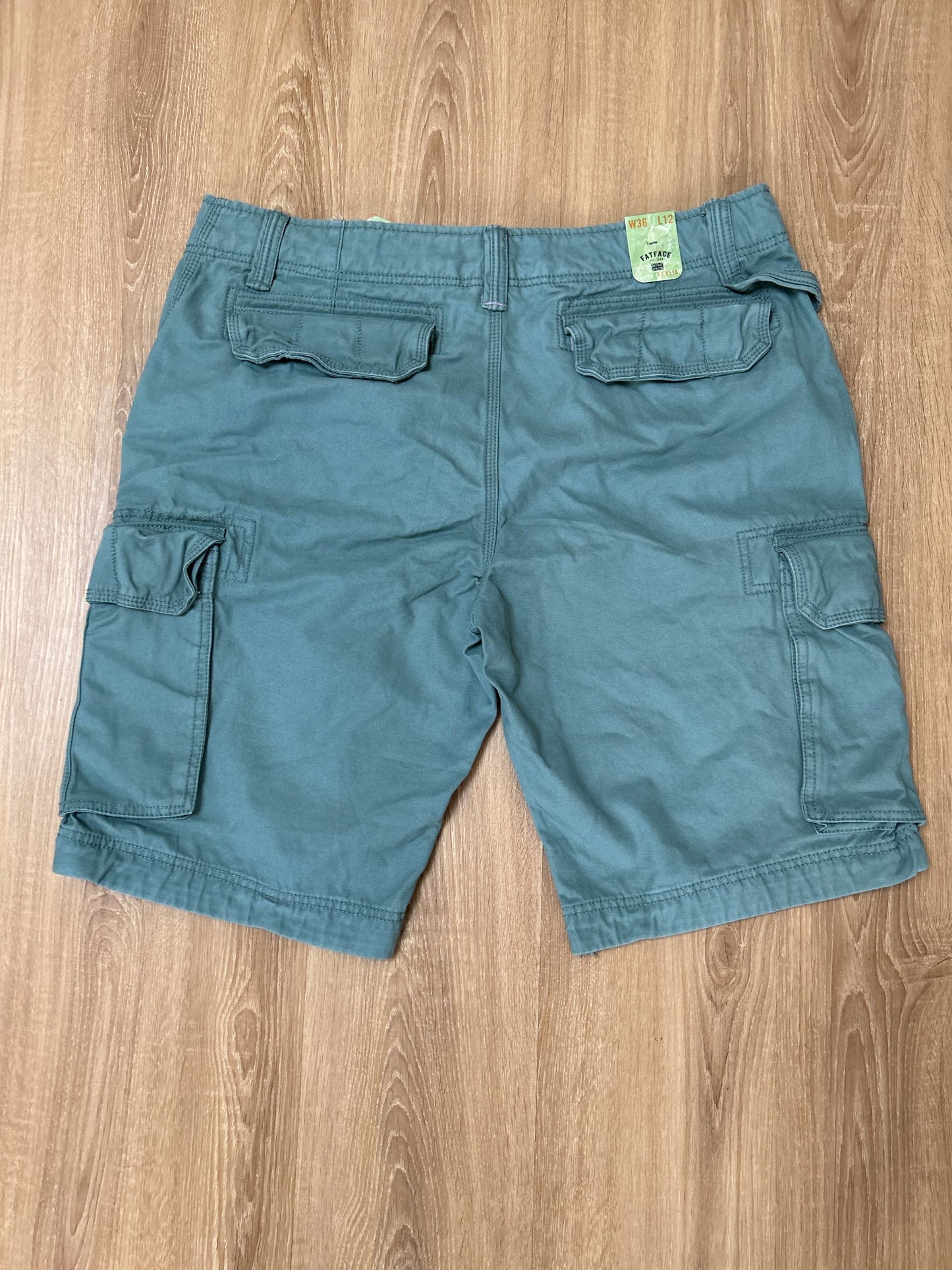 Fat Face Cargo Shorts in Green