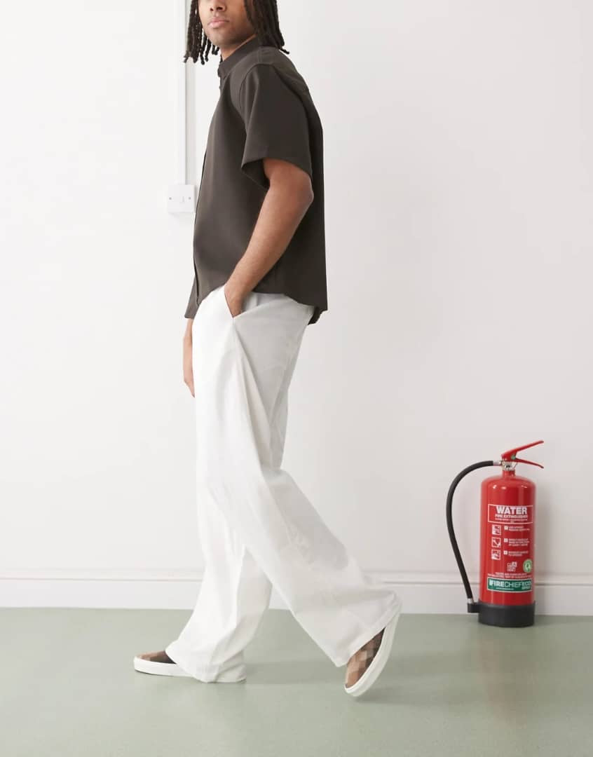 Collusion Relaxed Fit Cotton/Linen Mix Trouser in White