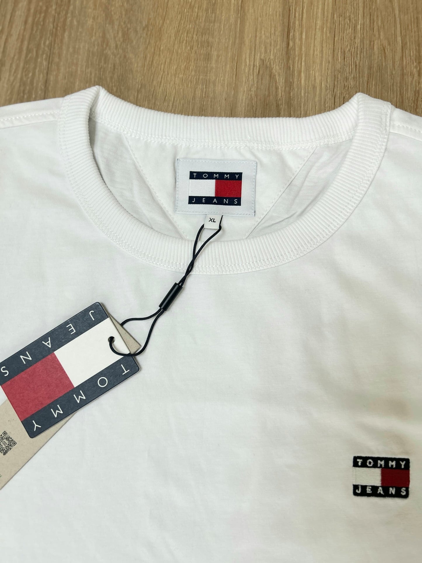 Tommy Hilfiger Regular Fit Cotton T Shirt in White