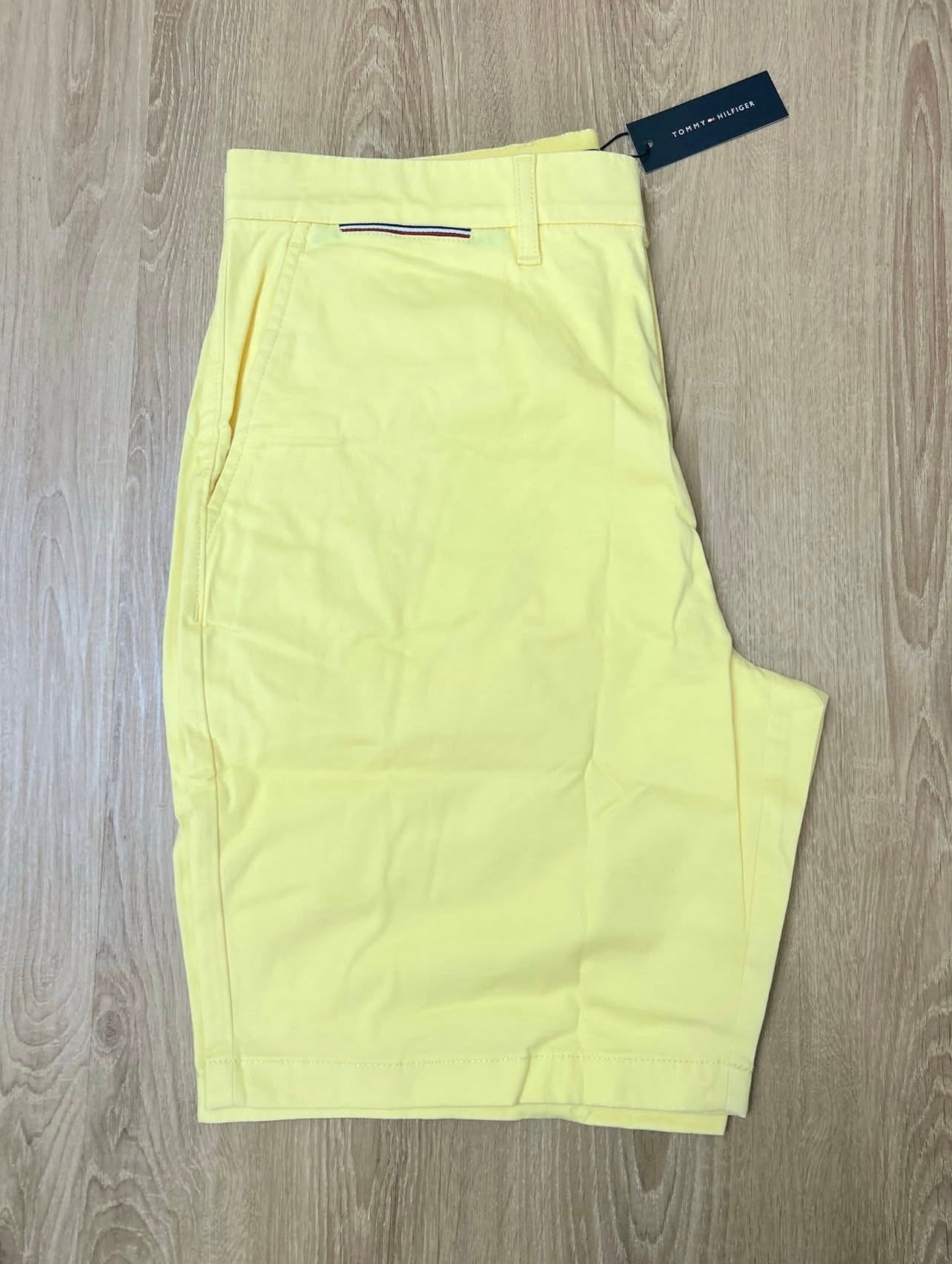 Tommy Hilfiger Shorts in Yellow