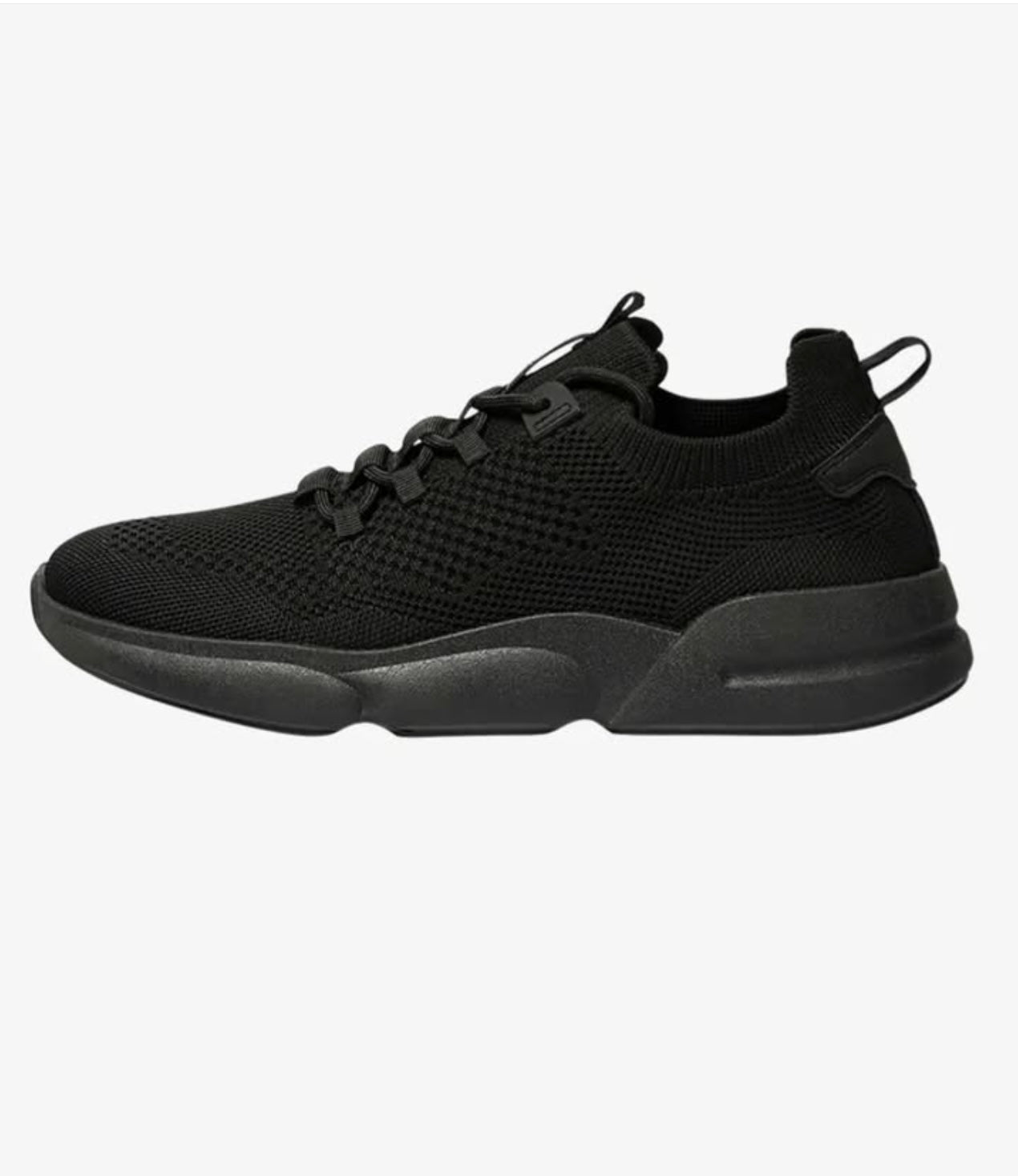 Pull & Bear Knit Racer Trainer in Black