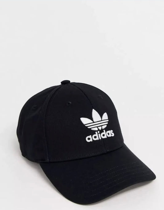 Adidas Trefoil Cap in Black