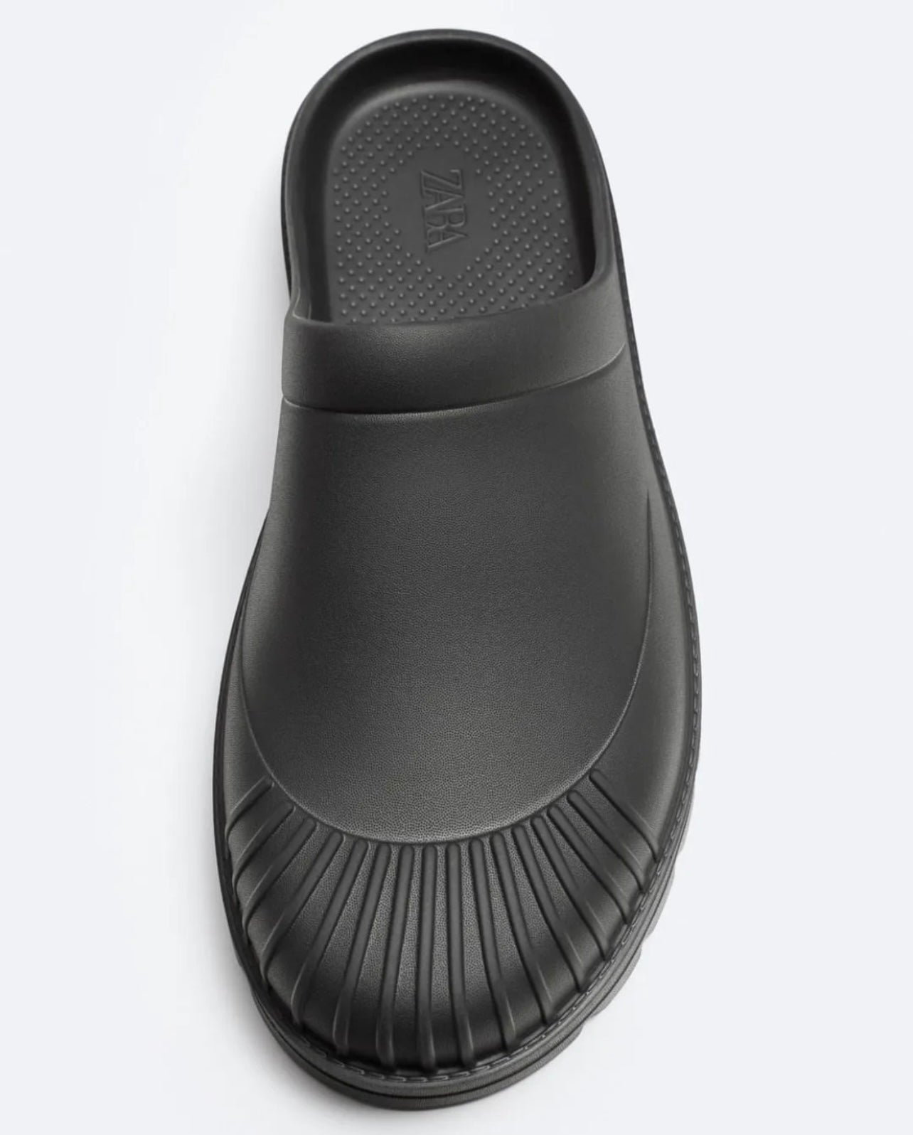 Zara Clogs in Black