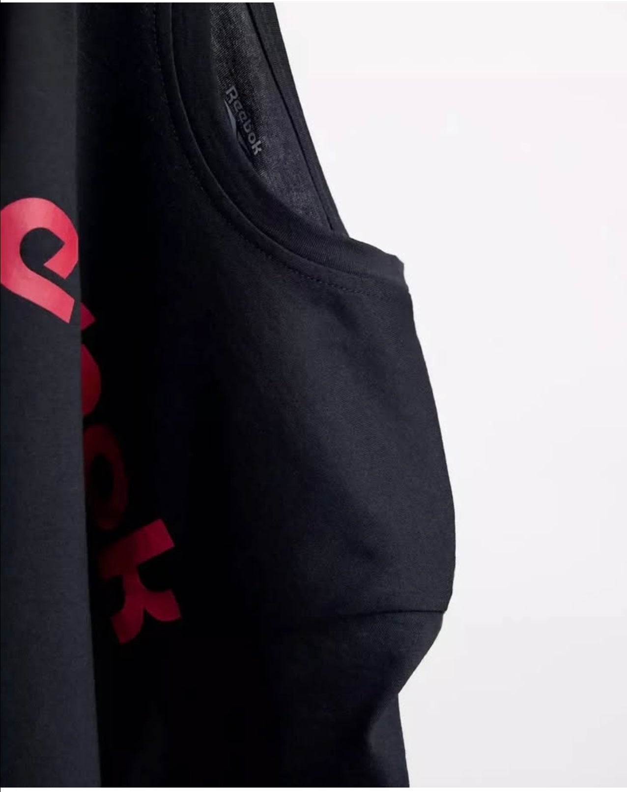Reebok Regular Fit Black T Shirt