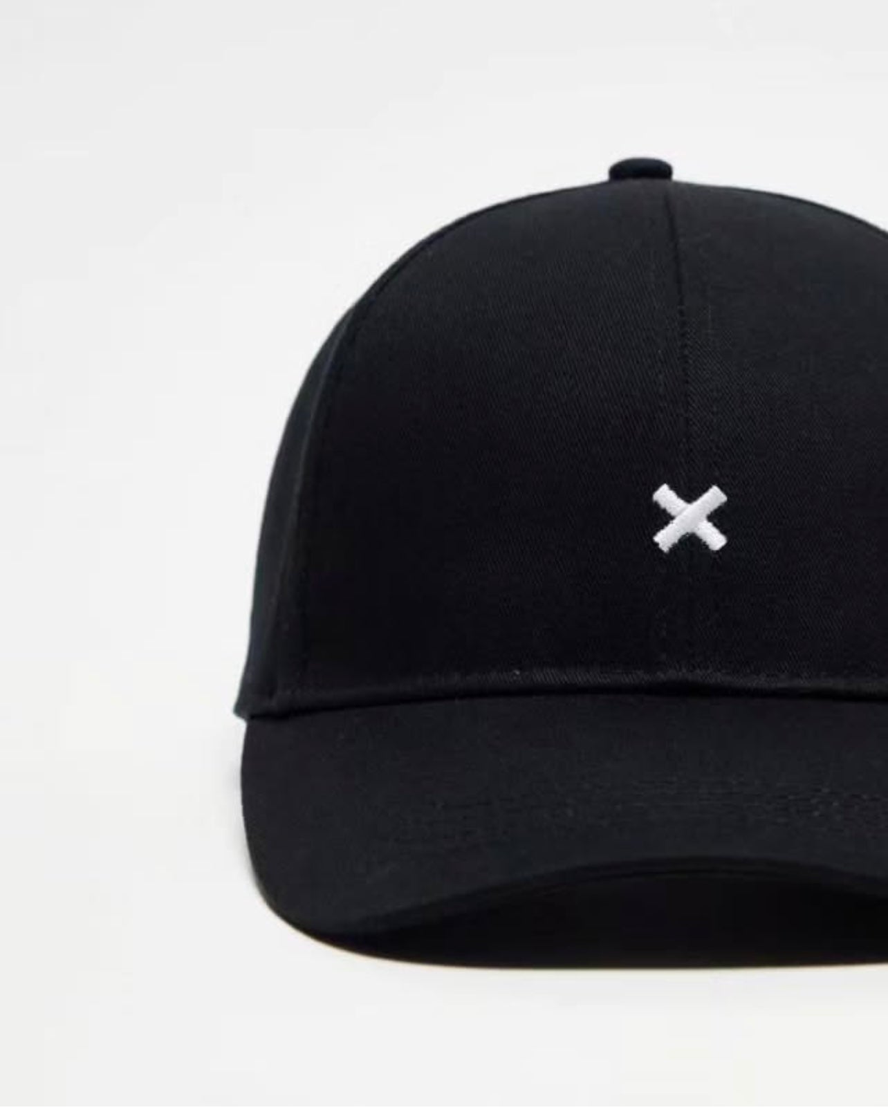 Collusion Baseball Cap in Black