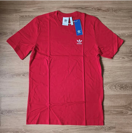 Adidas Regular Fit T Shirt in Red