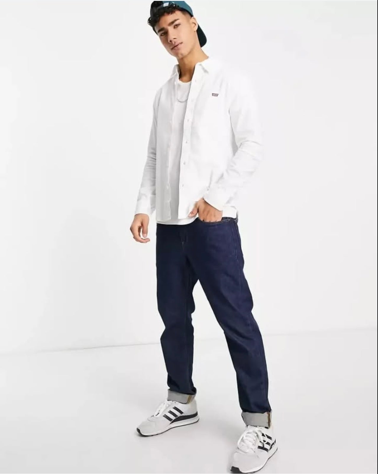 Levi’s Regular Fit White Oxford Cotton Button Cuff Shirt