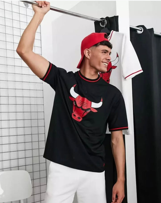 New Era Chicago Bulls “ Mesh” T Shirt in Black