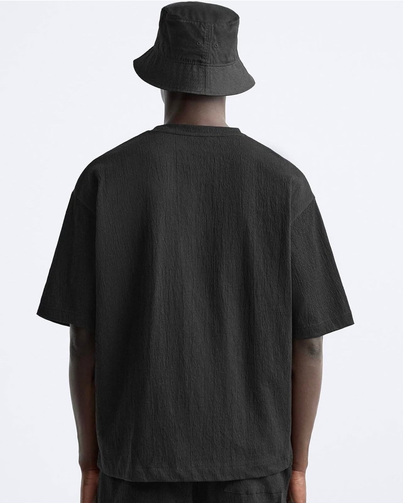 Zara Regular Fit Textured Cotton T shirt in Black