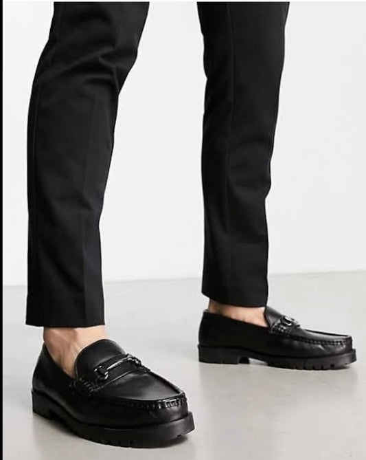 Schuh Ralph Loafers in Black Leather
