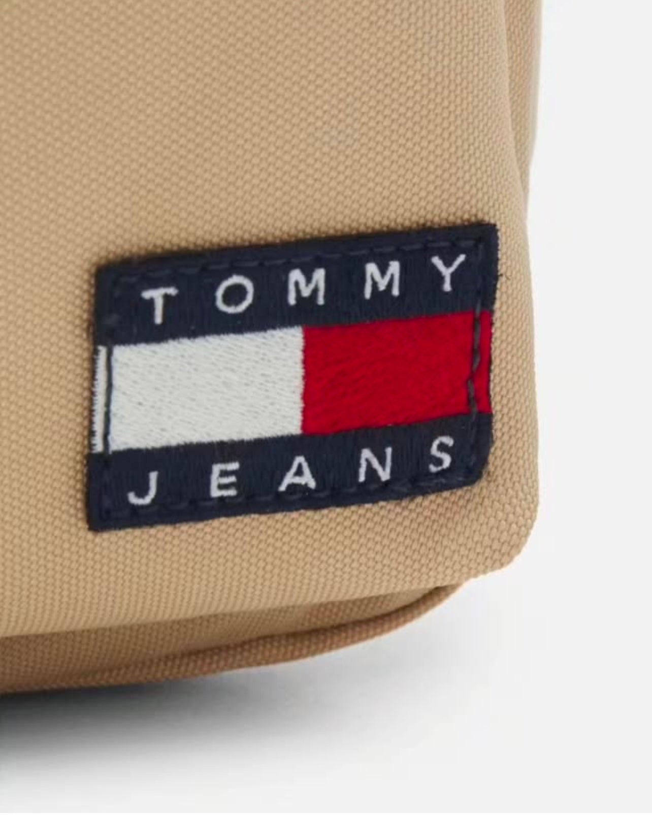 Tommy Hilfiger Crossbody Bag in Sand