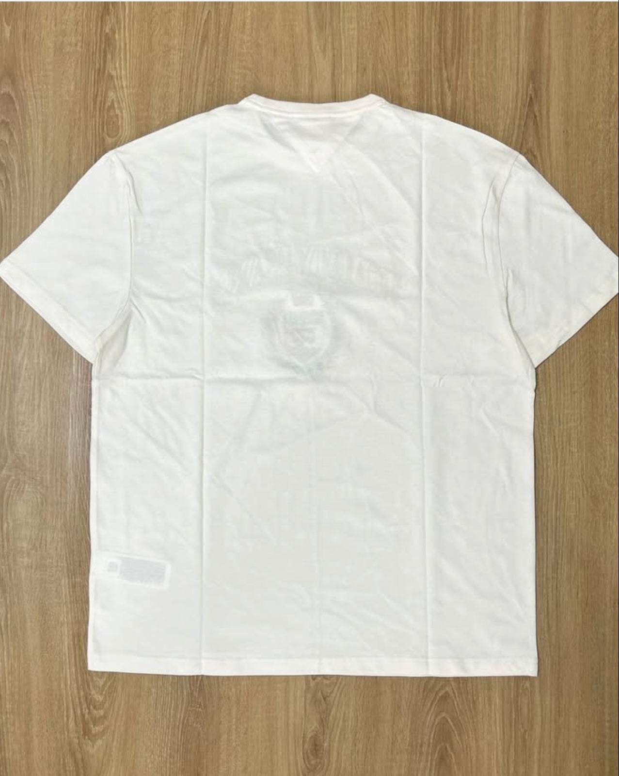 Tommy Hilfiger T Shirt in Off White