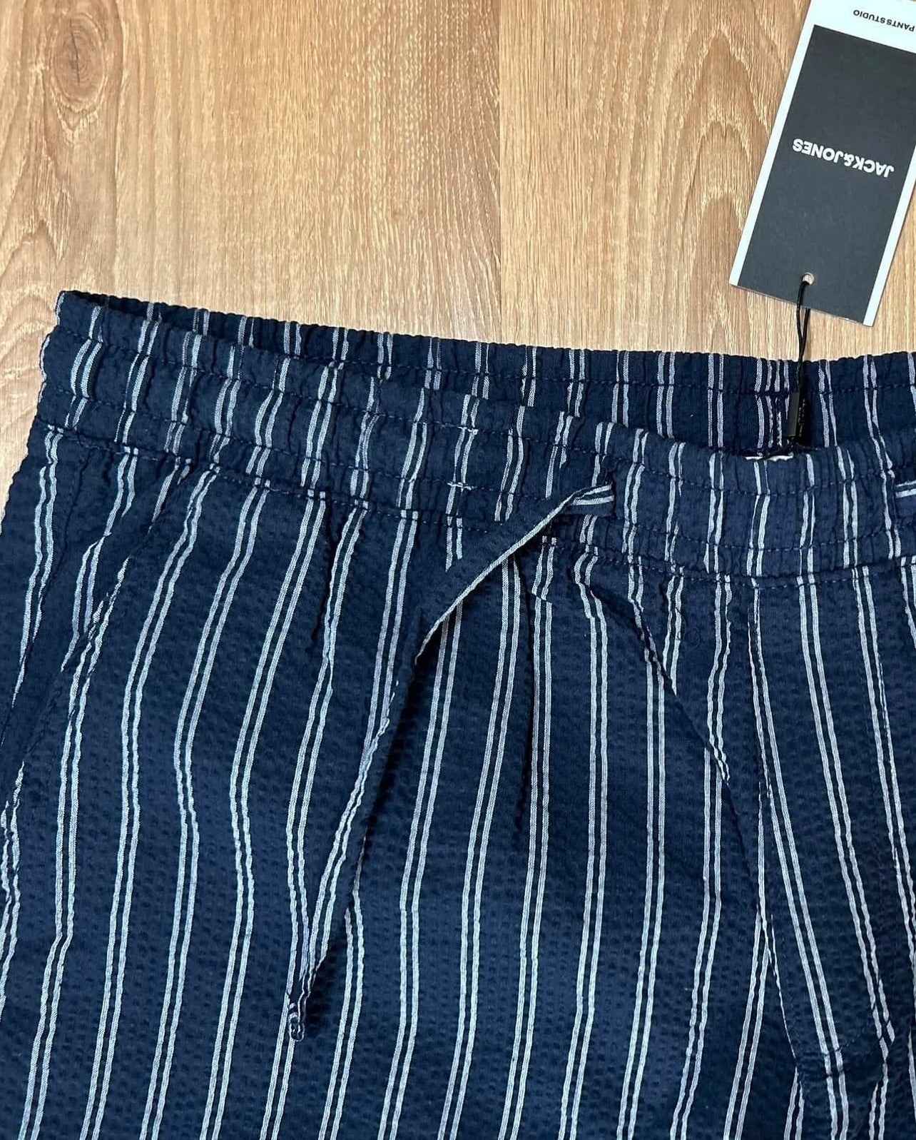 Jack & Jones Regular Fit Seersucker Shorts in Navy