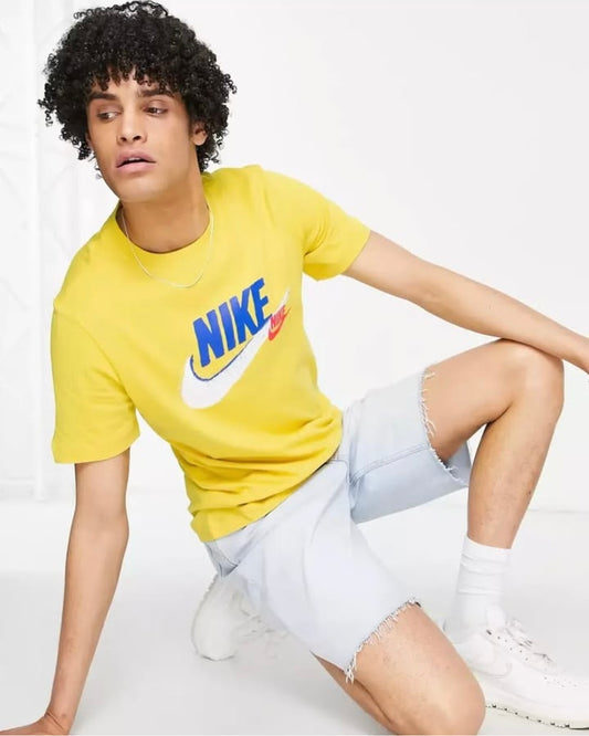 Nike Regular Fit T Shirt in Vivid Sulphur Yellow