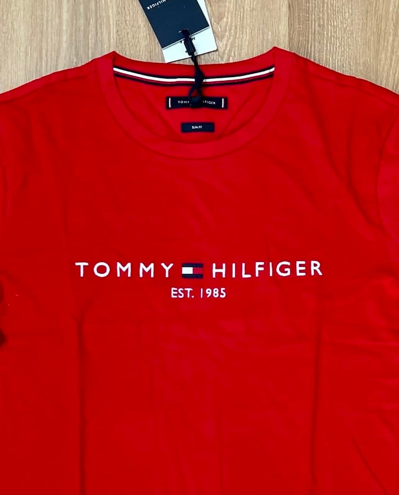 Tommy Hilfiger T-Shirt in Red
