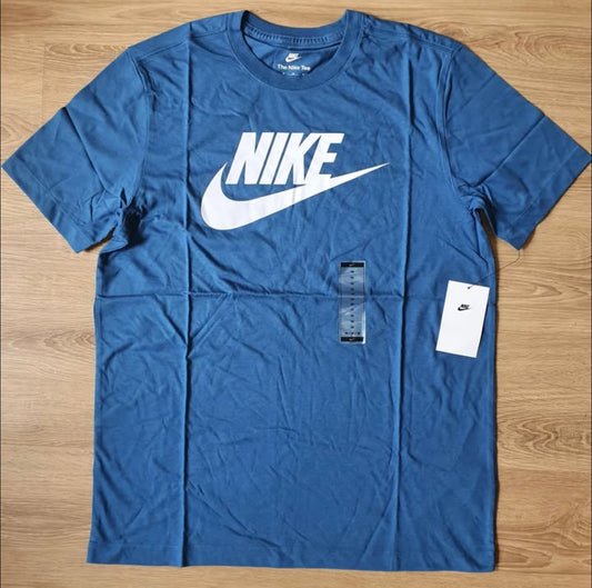 Nike Regular Fit T Shirt in Blue