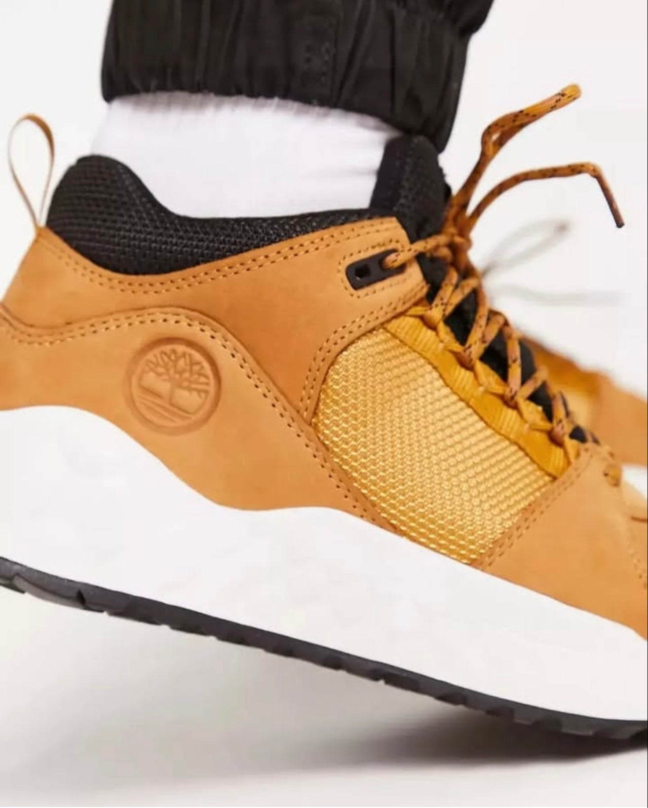 Timberland Trainers in Wheat Tan