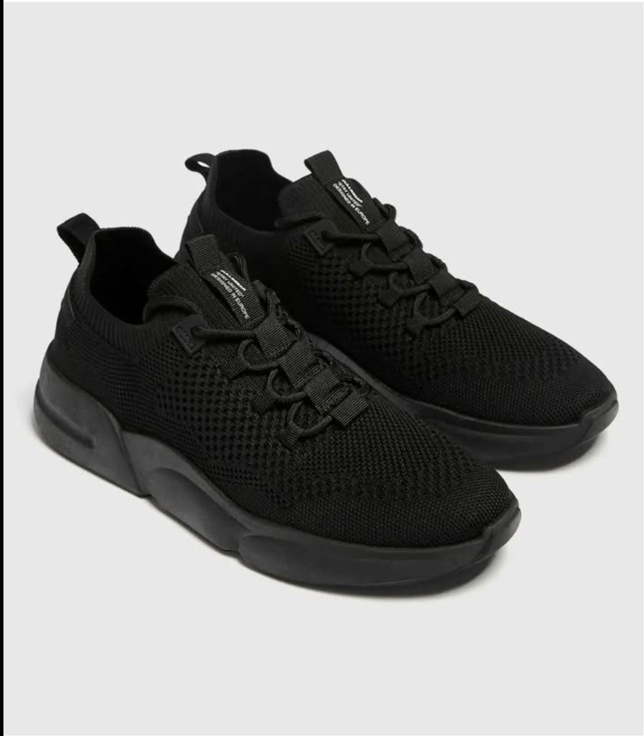 Pull & Bear Knit Racer Trainer in Black