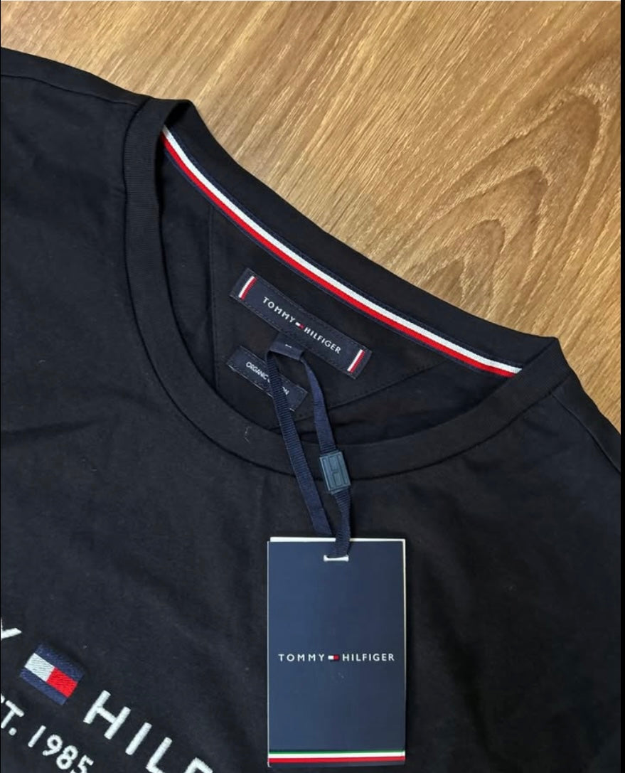 Tommy Hilfiger Regular Fit Tshirt in Black