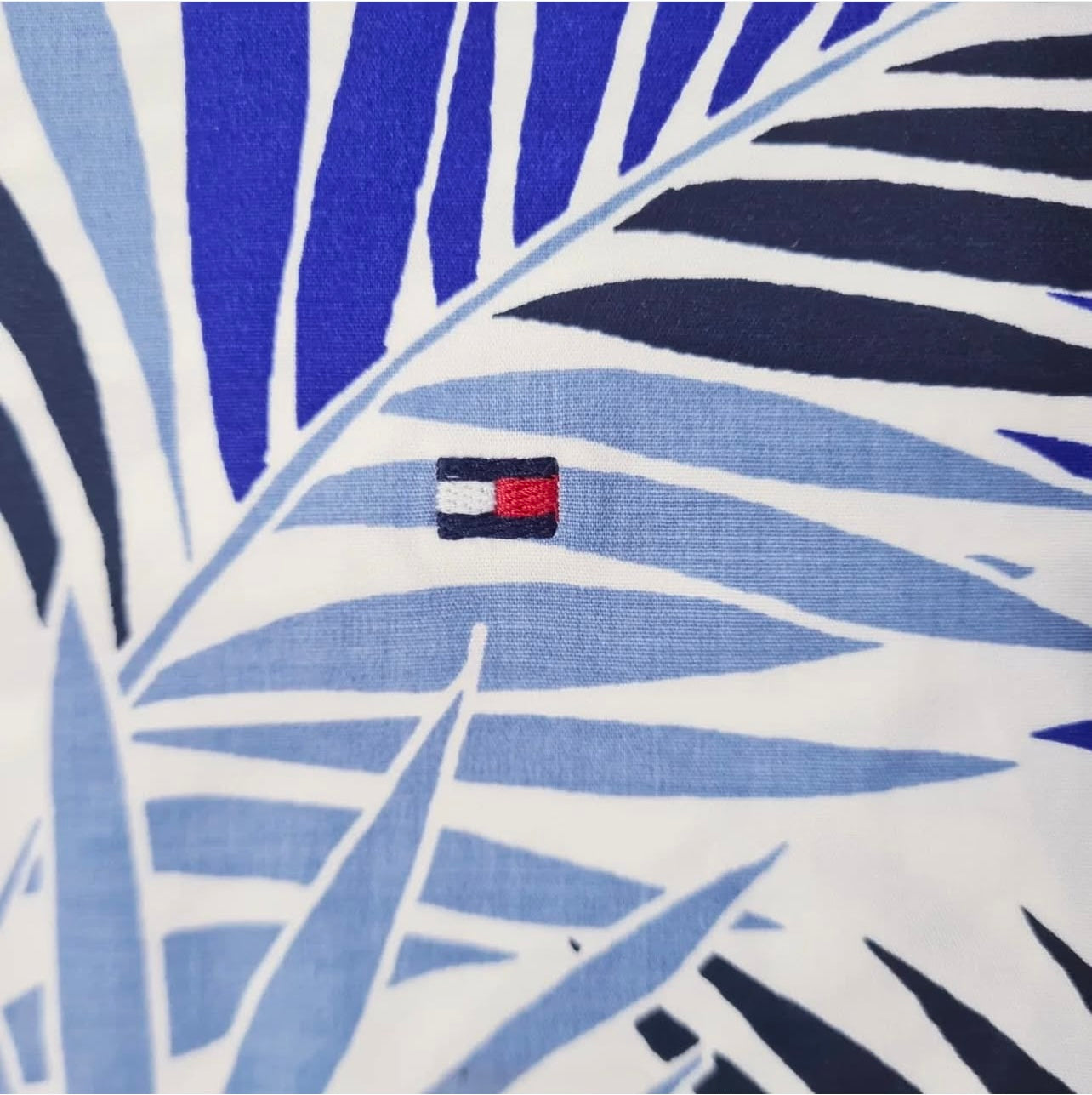 Tommy Hilfigher Blue Pattern Cotton Short Sleeve Shirt