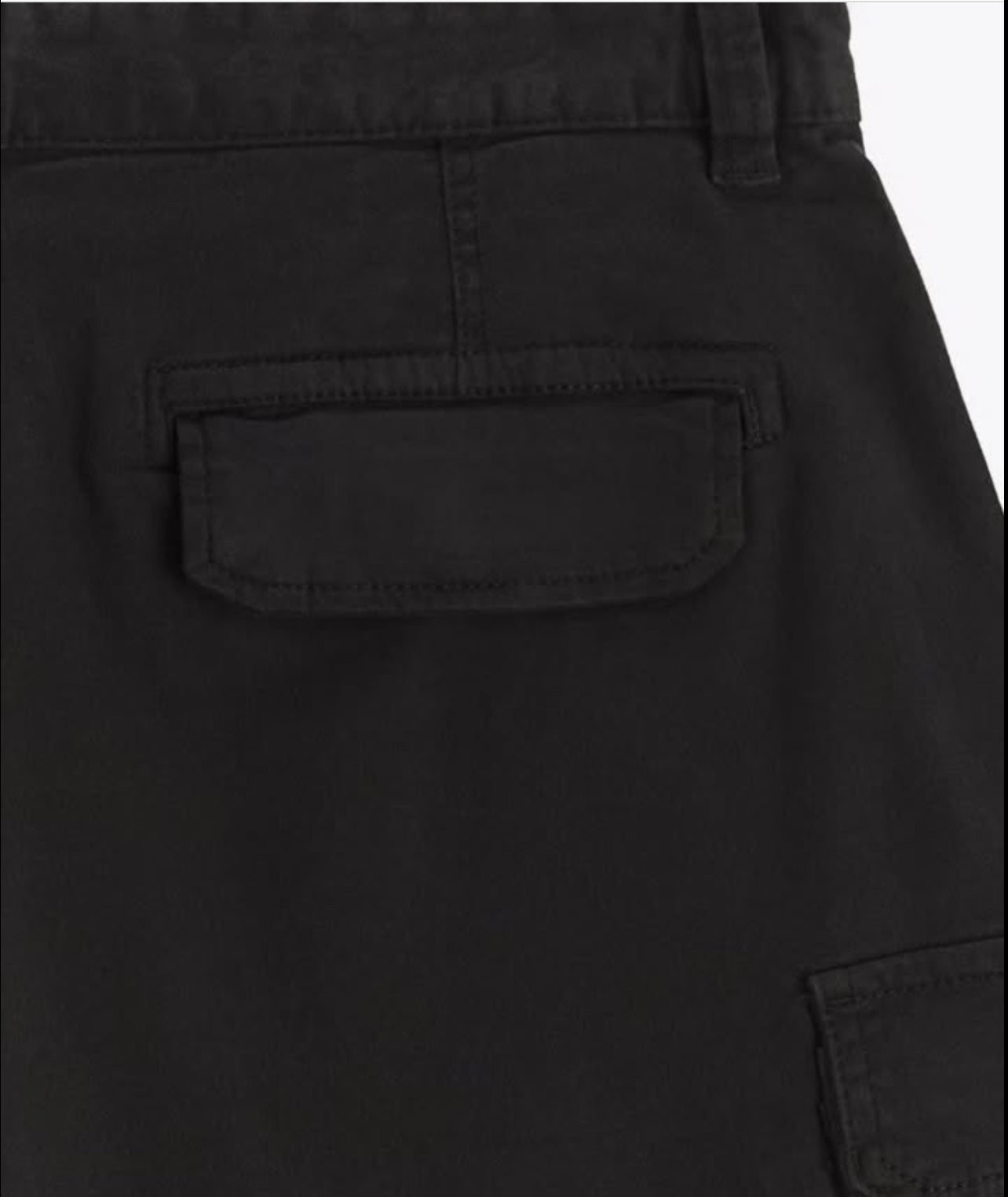 Zara Cargo Shorts in Black