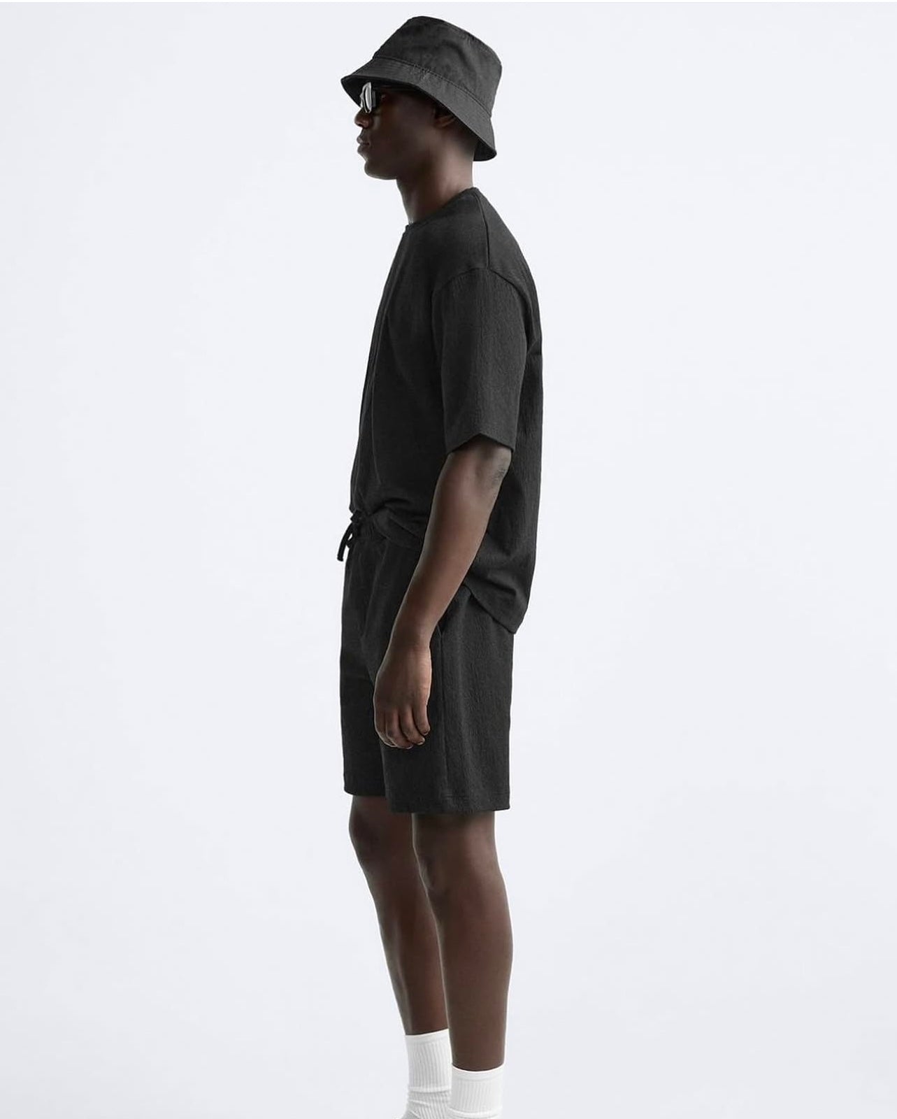 Zara Regular Fit Textured Cotton T shirt in Black