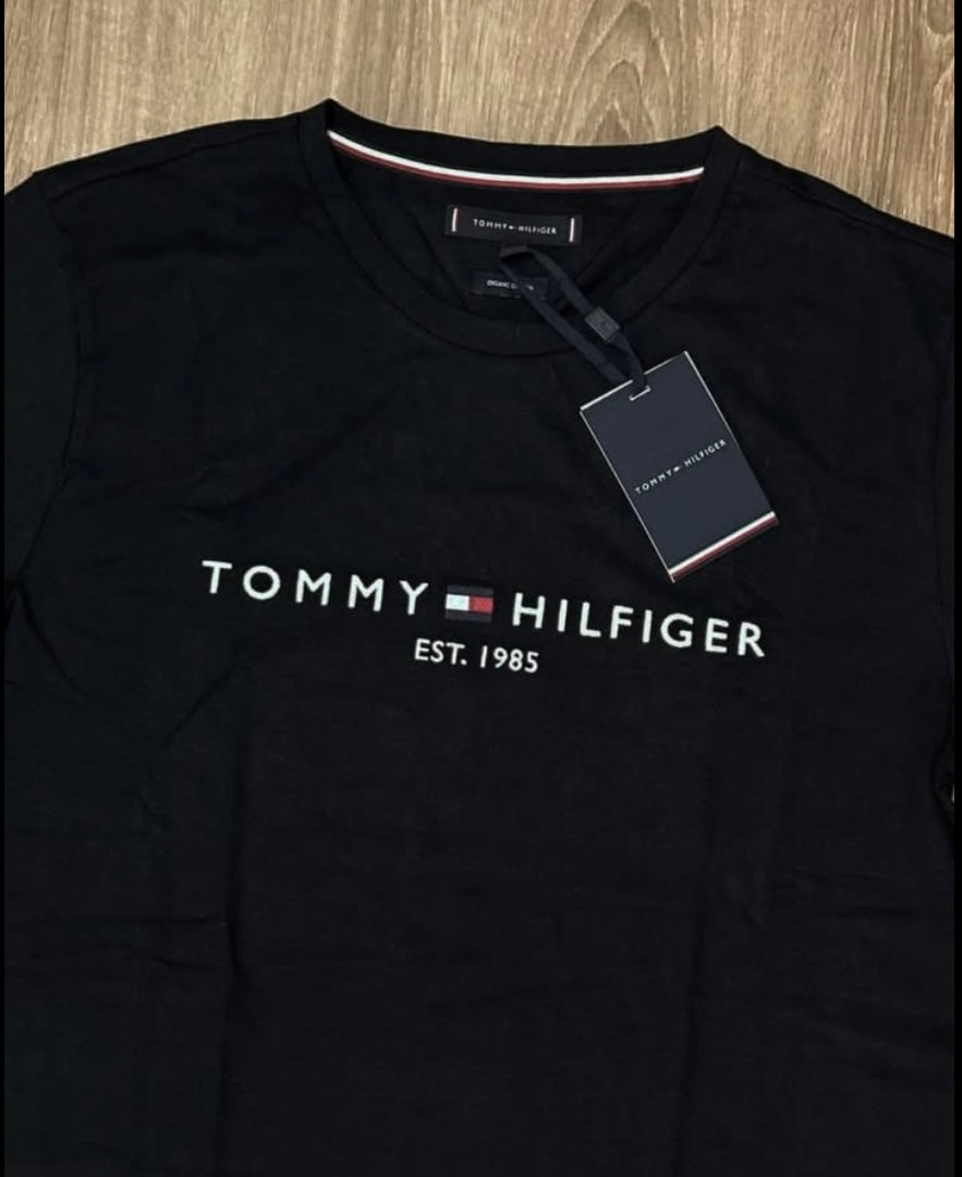 Tommy Hilfiger Regular Fit Tshirt in Black