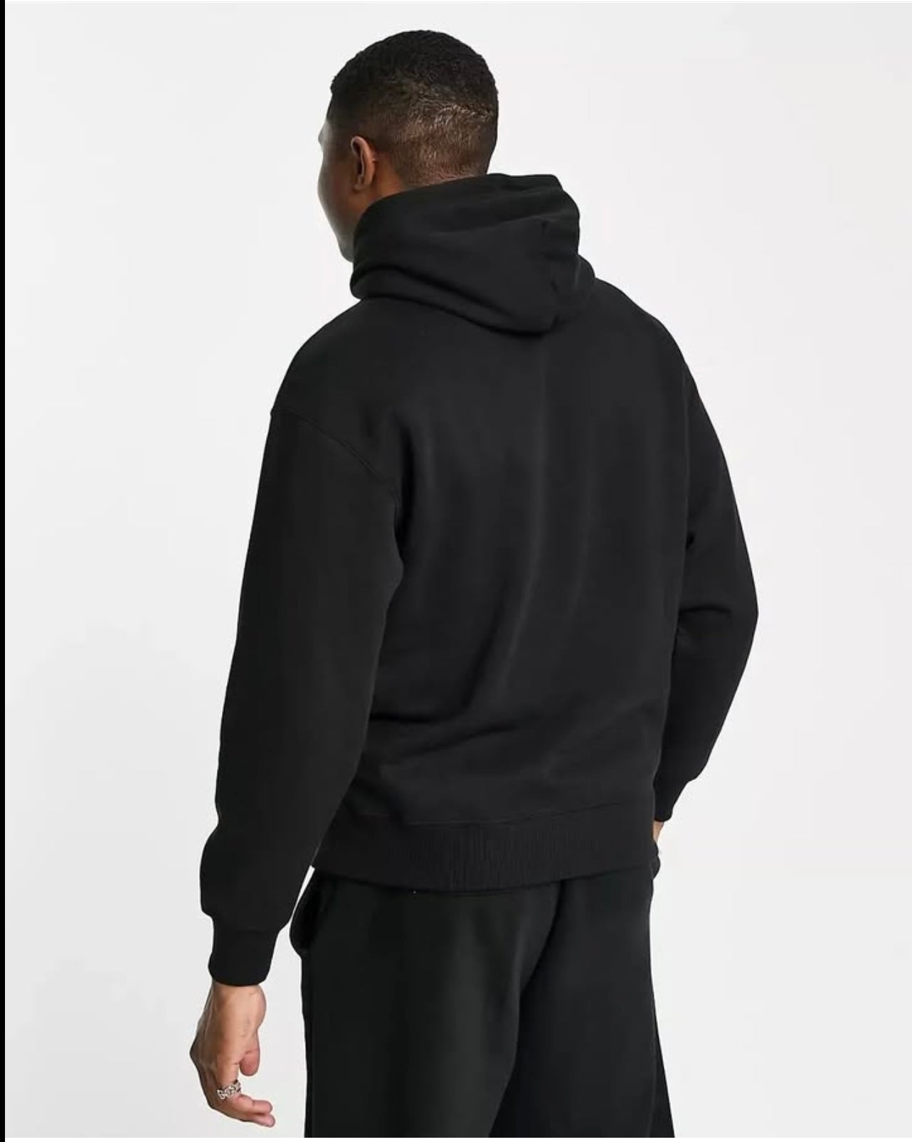 Puma Regular Fit Classics Hoodie in Black