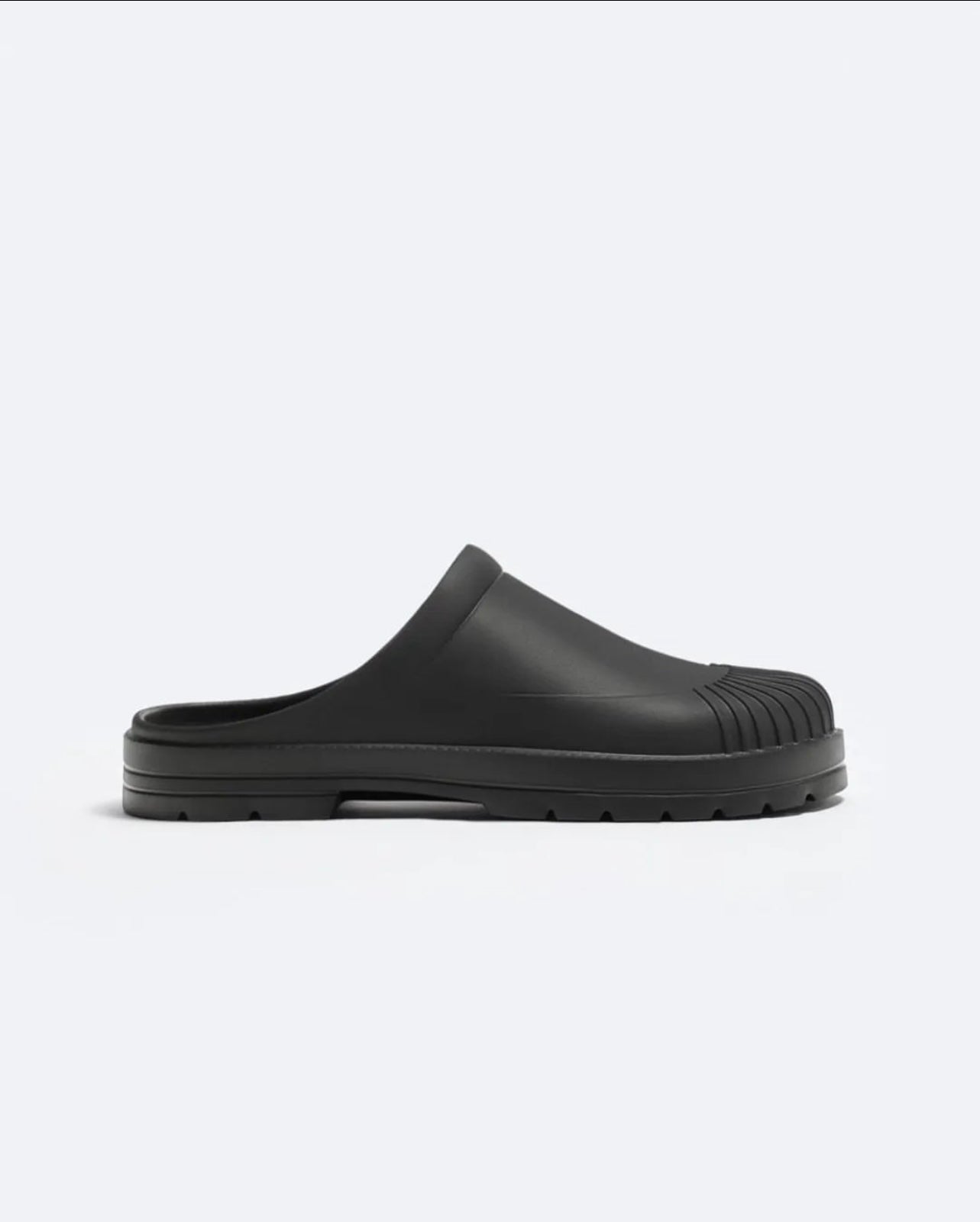 Zara Clogs in Black