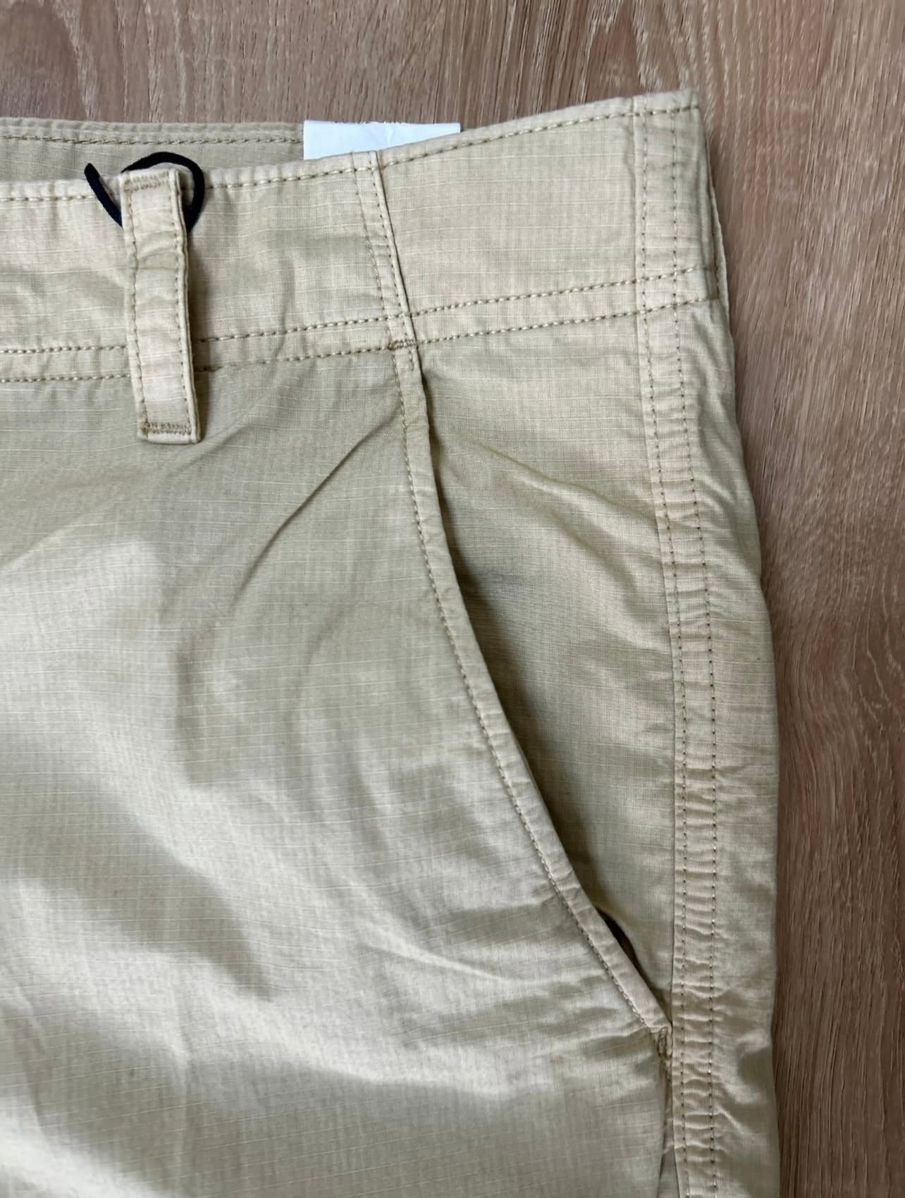 Tommy Hilfiger Cargo Pants in Stone