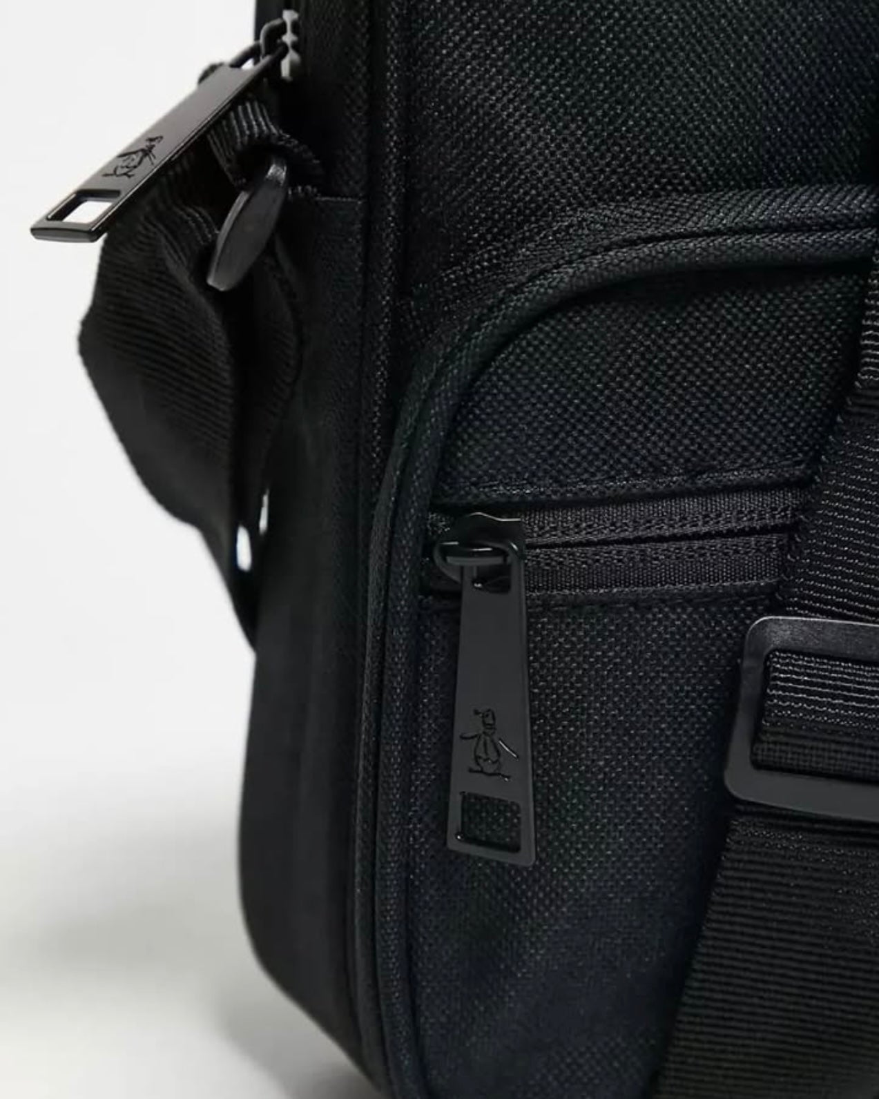 Penguin Crossbody Bag in Black