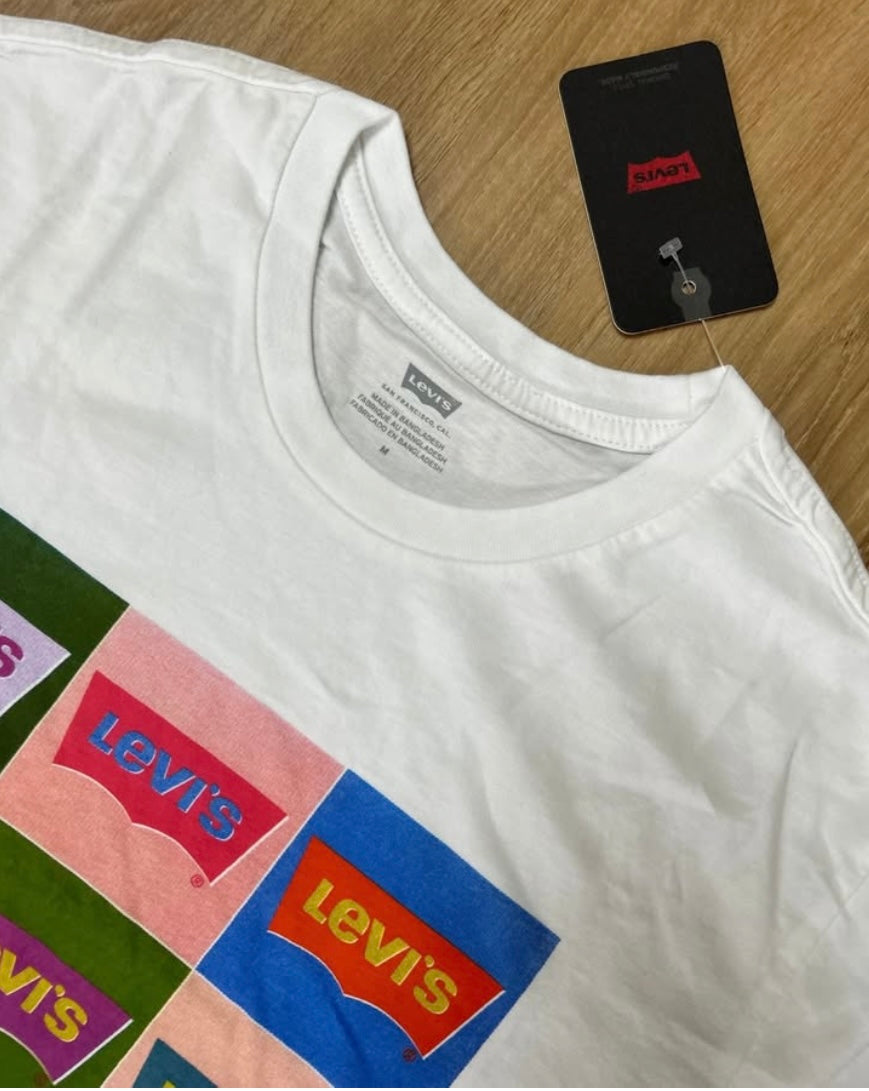 Levi’s T Shirt in White