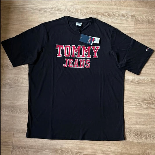 Tommy Hilfiger Regular Fit T Shirt in Black