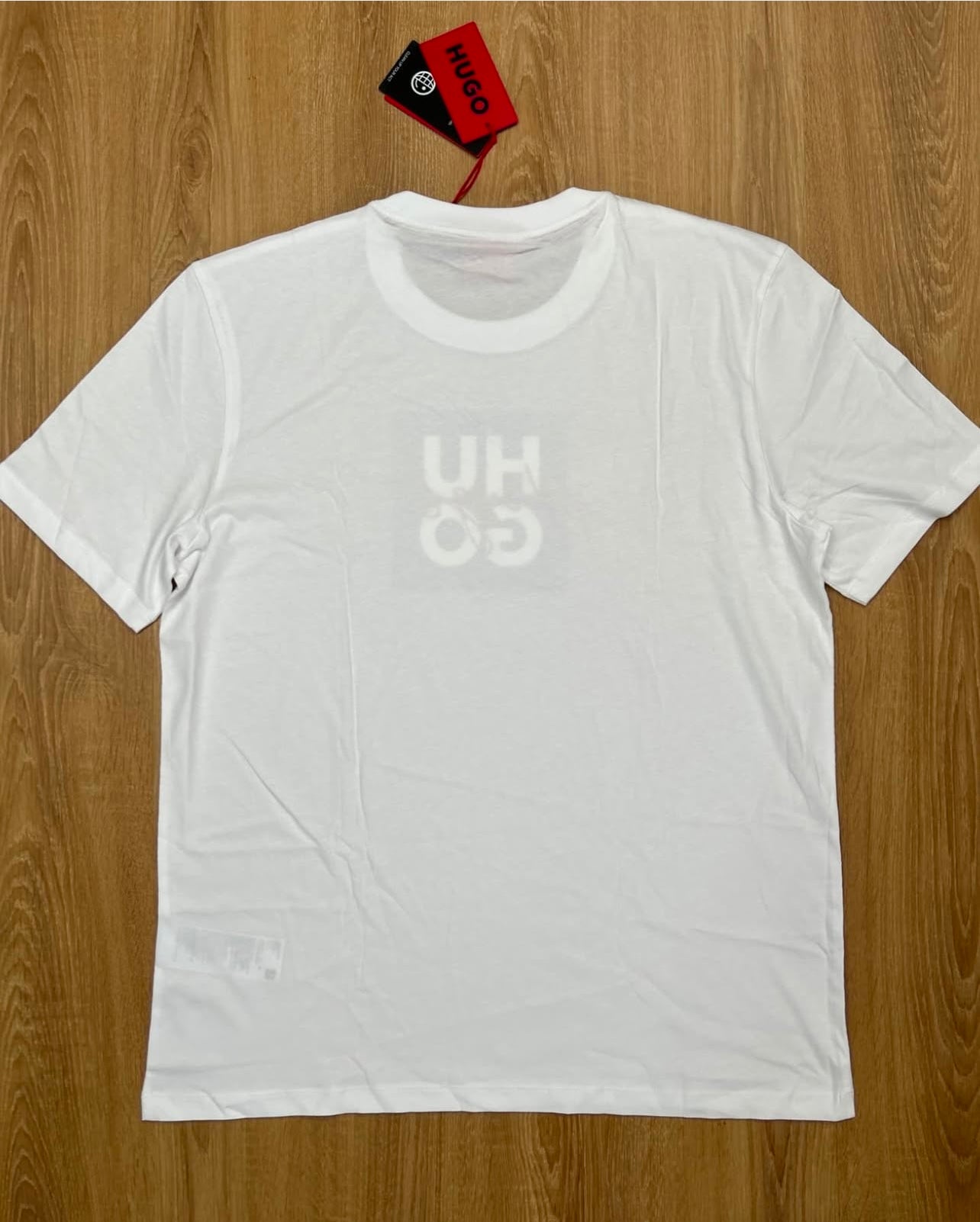 H B Regular Fit T shirt in White with Script Logo