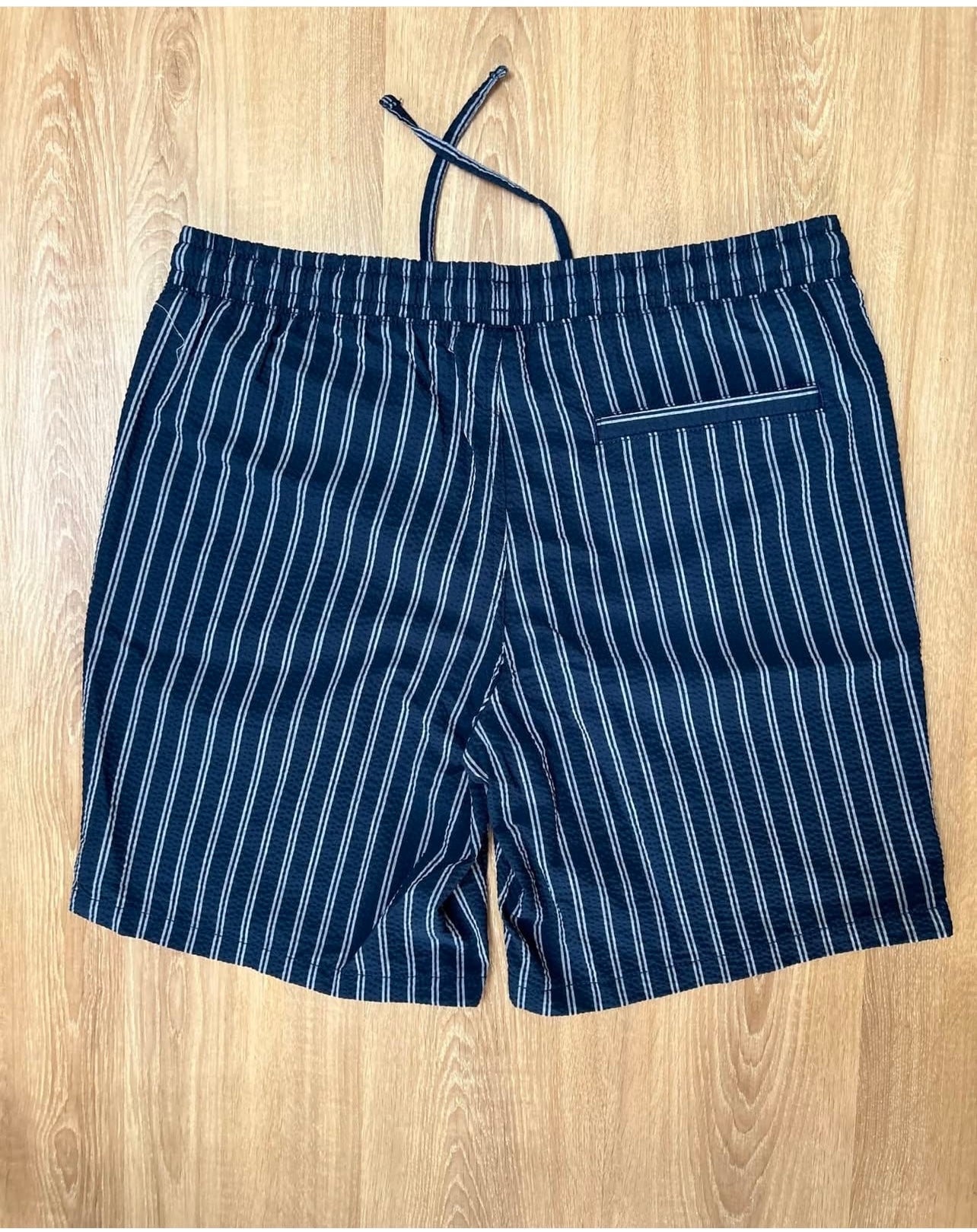 Jack & Jones Regular Fit Seersucker Shorts in Navy