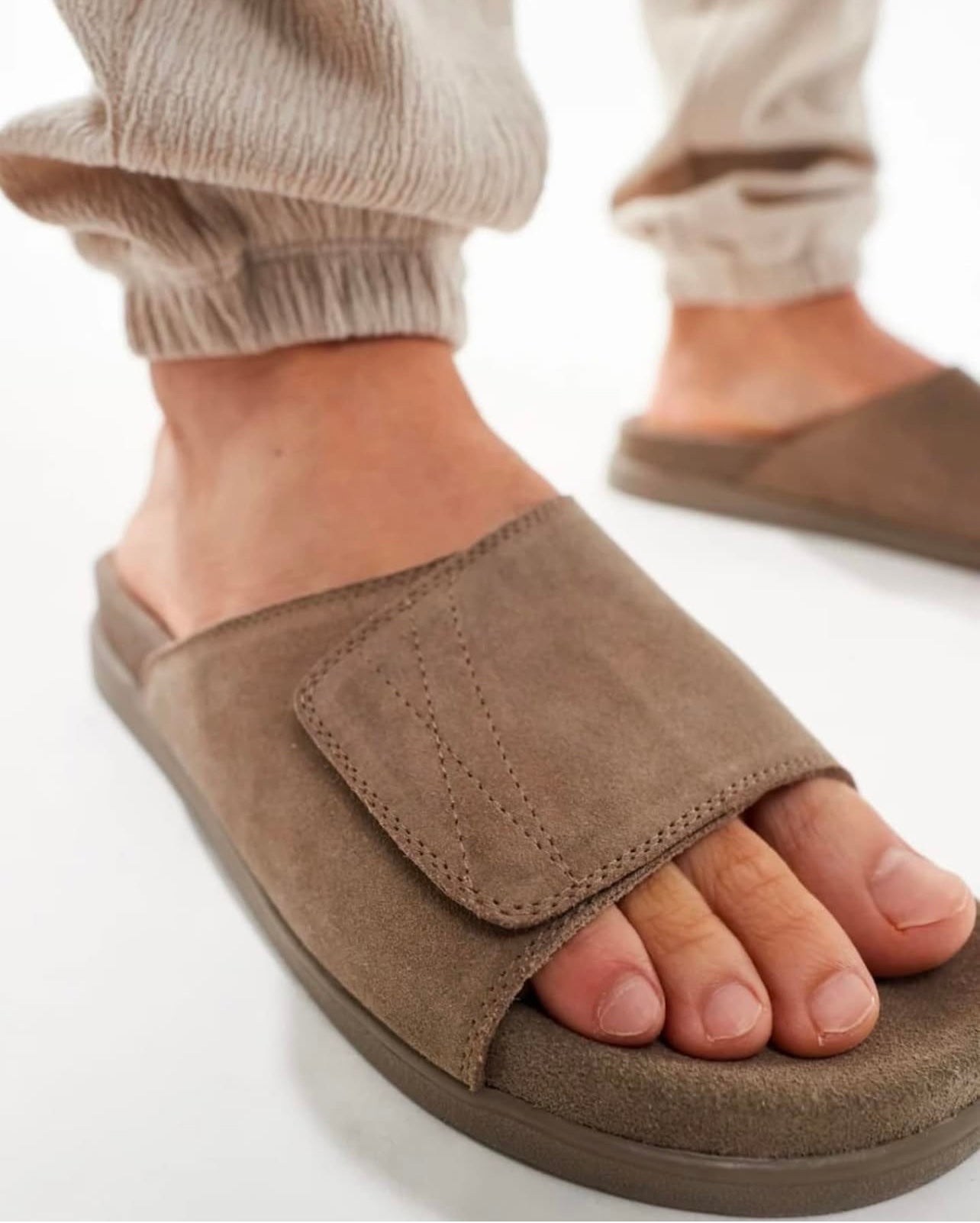 Schuh Leather Slippers in Suede