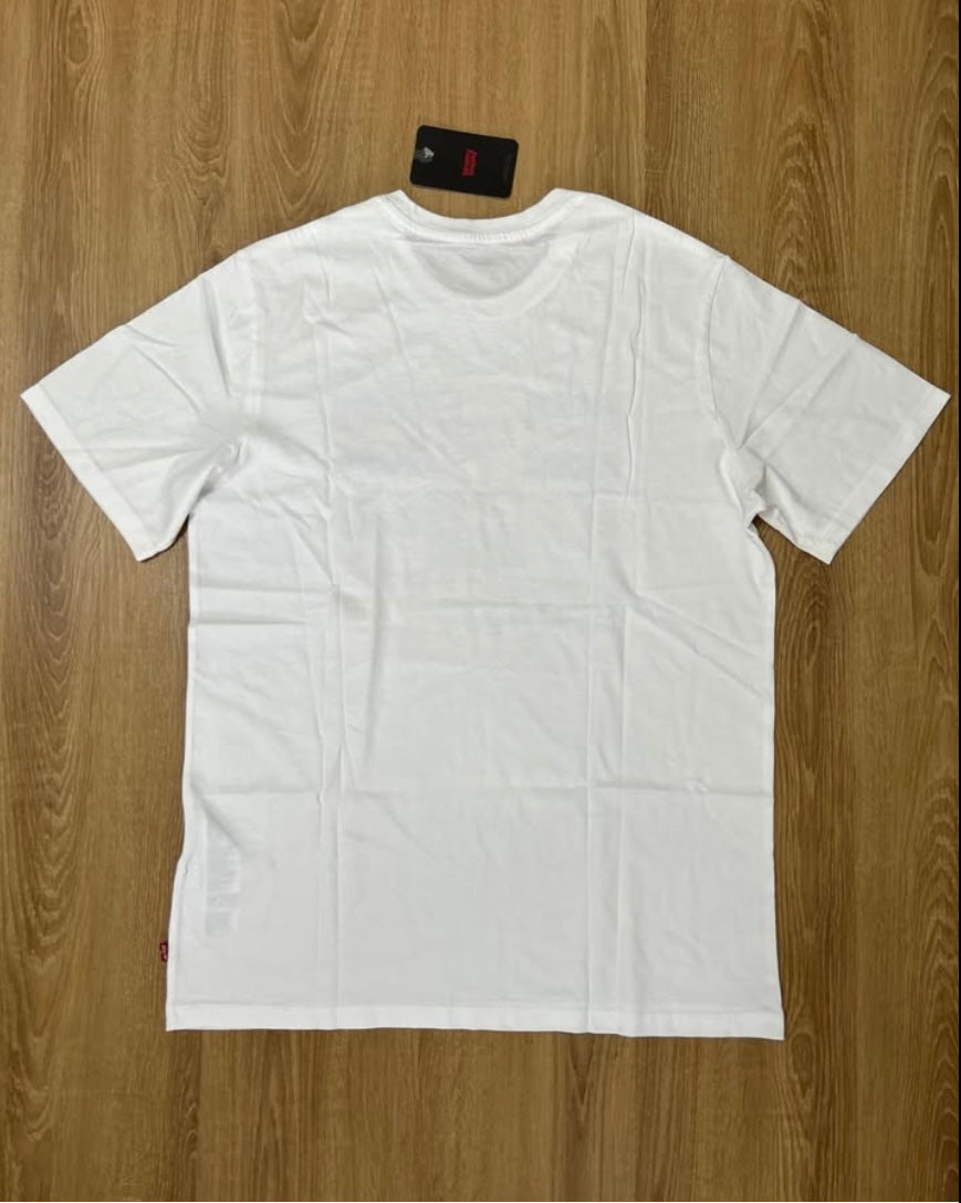 Levi’s T Shirt in White