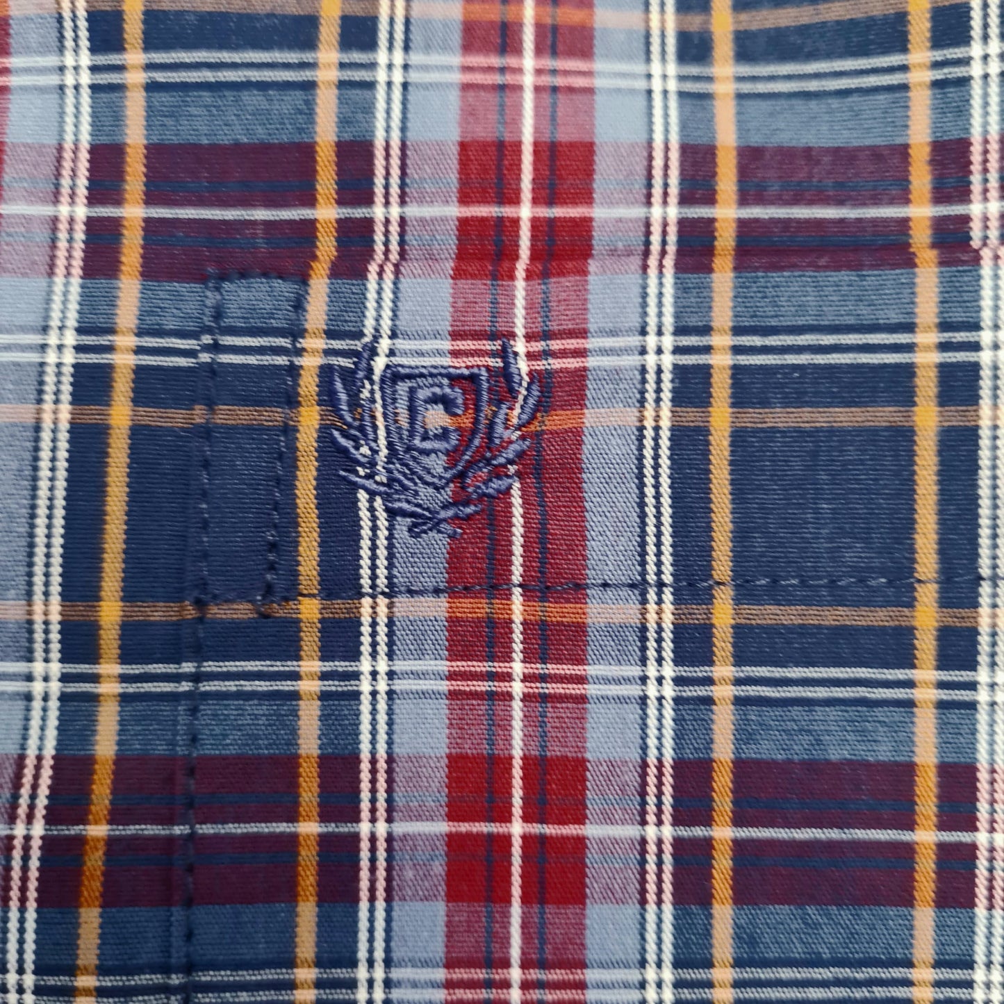 Chaps - Regular Fit Shirt in Navy Plaid