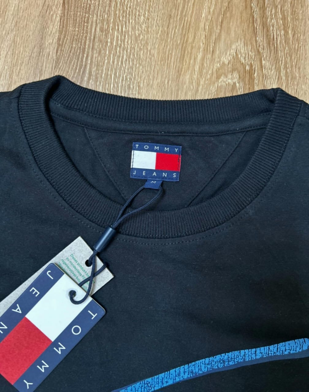 Tommy Hilfiger T Shirt in Black