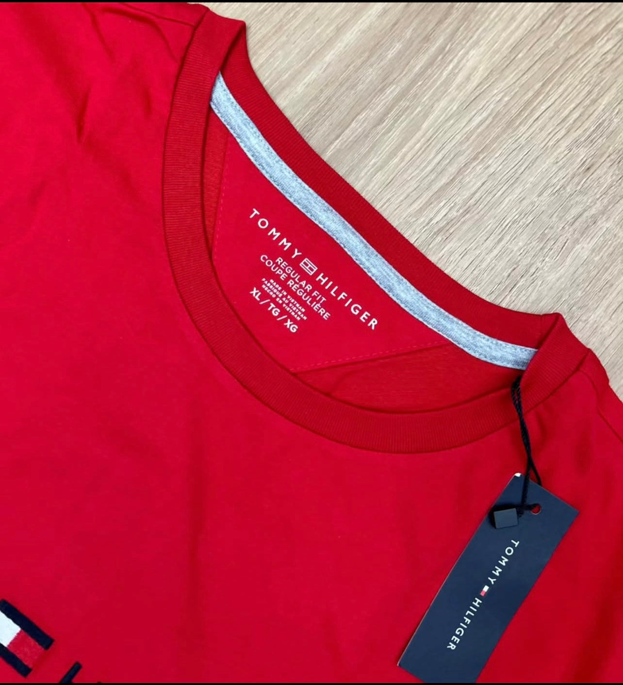 Tommy Hilfiger T Shirt in Red