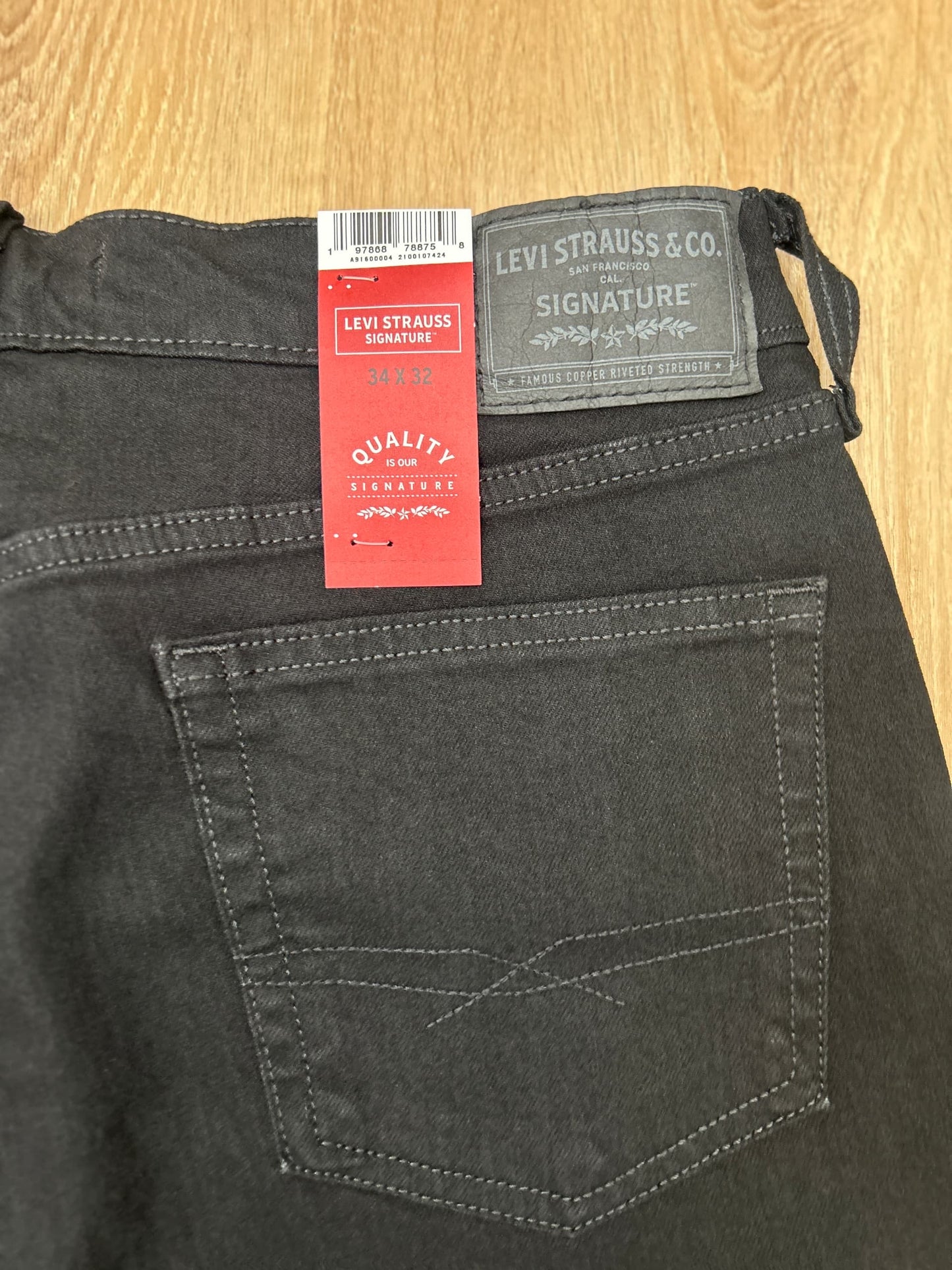 Levi's Slim Fit Denim in Black